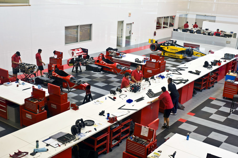 Neueste Werkzeuge und Bearbeitungstechnologien befördern die Partnerschaft zwischen Ganassi und Kennametal für die IndyCar-Serie